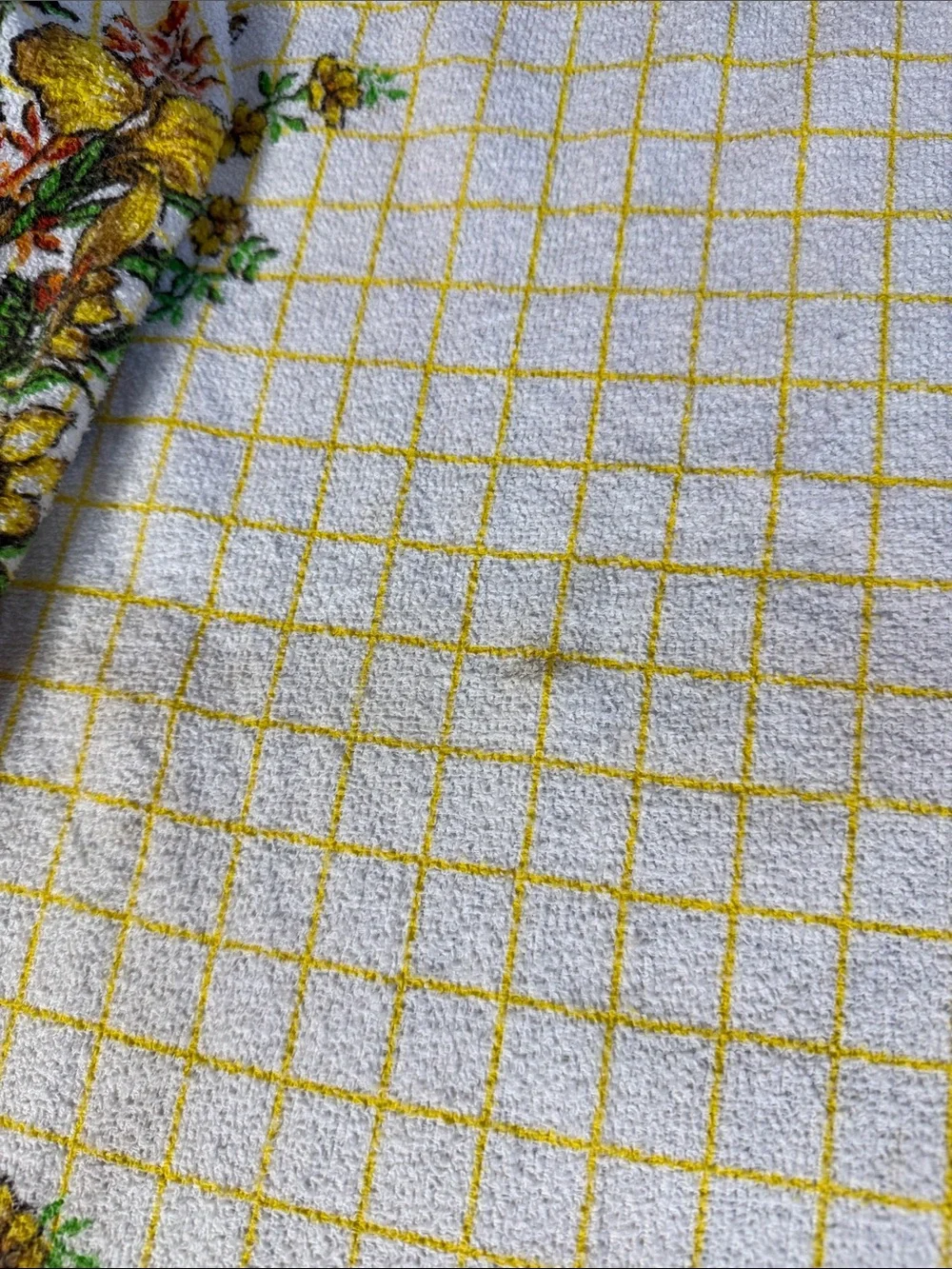 Vintage 1970s Terry Cloth Tablecloth 66 x 46 Harvest Floral Yellow Grid Cottage